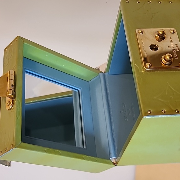 LOUIS VUITTON VINTAGE 1998 MONOGRAM VERNIS BLEECKER POUCH GREEN/BLUE STUNNING! - Picture 16 of 17